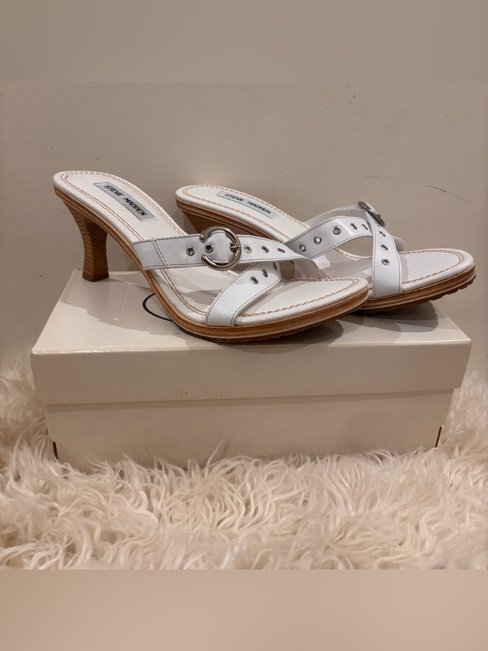 Y2K Steve Madden White Leather Heeled Sandals New in Box